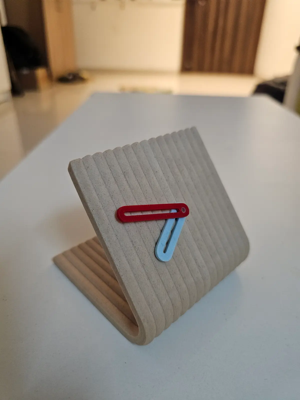 Modern Desk Clock