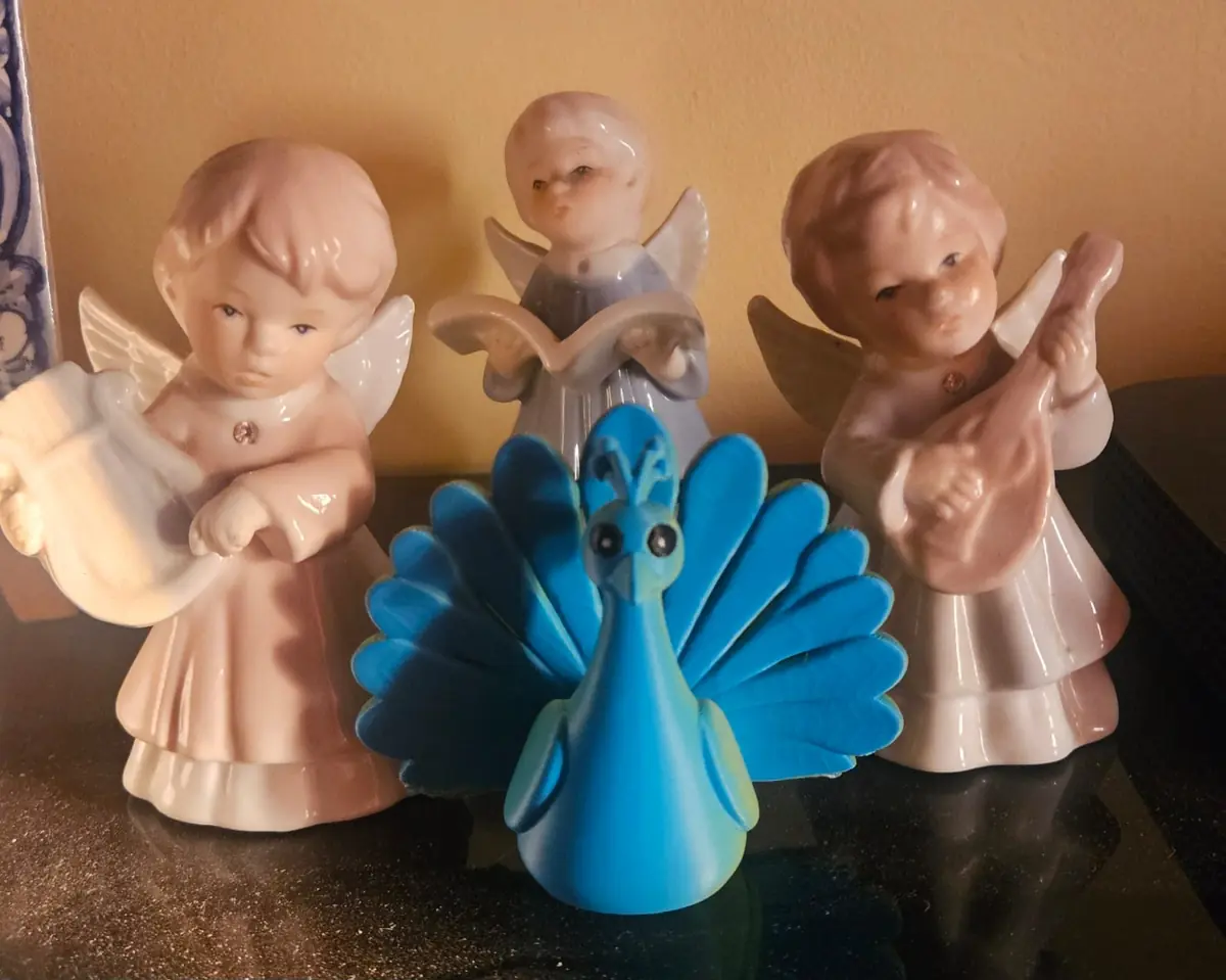 Peacock Sculpture
